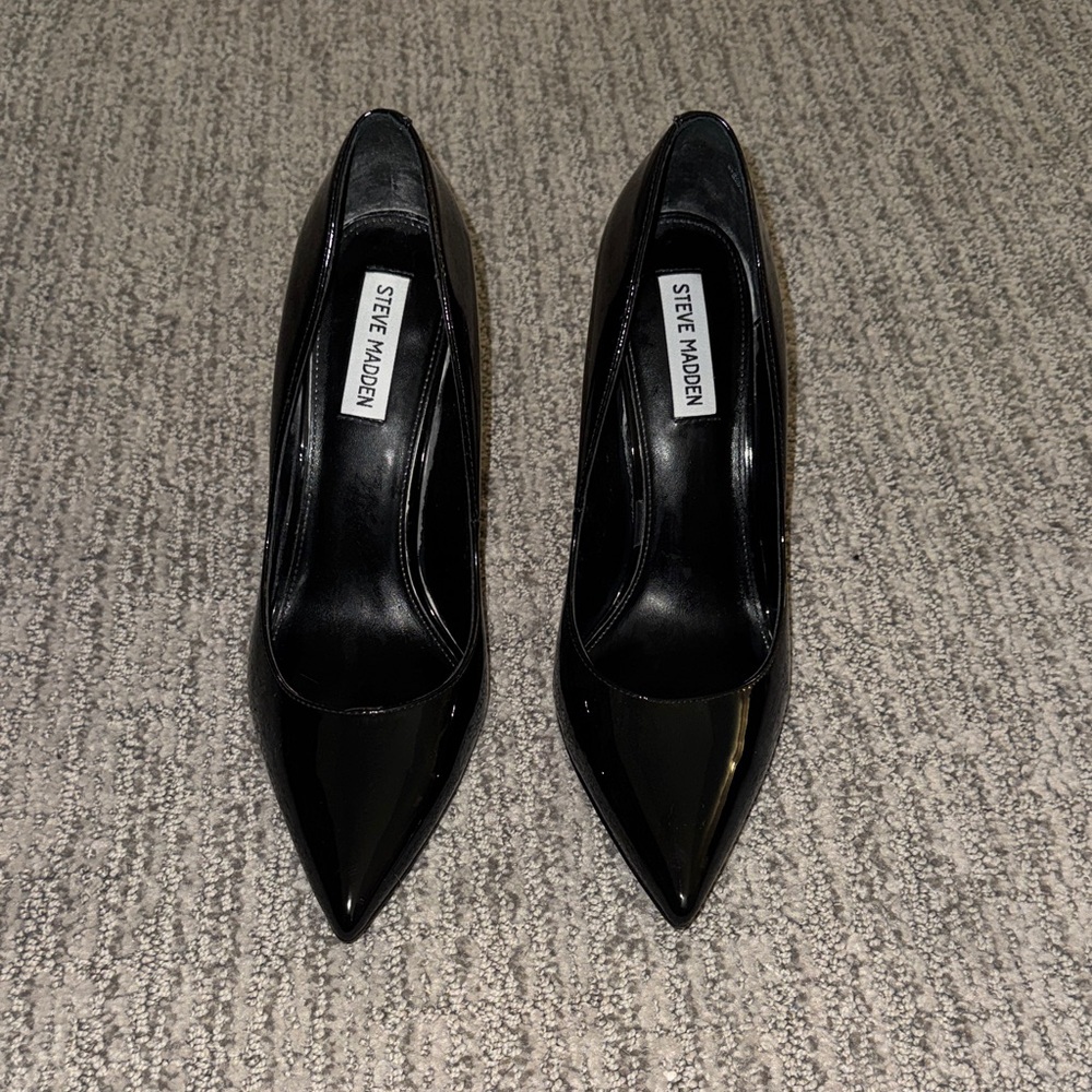 Steve Madden Glossy Black Heels